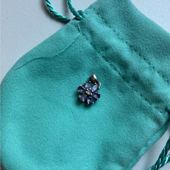 Sterling silver purple amethyst/ topaz flower pendant - Picture 4 of 5